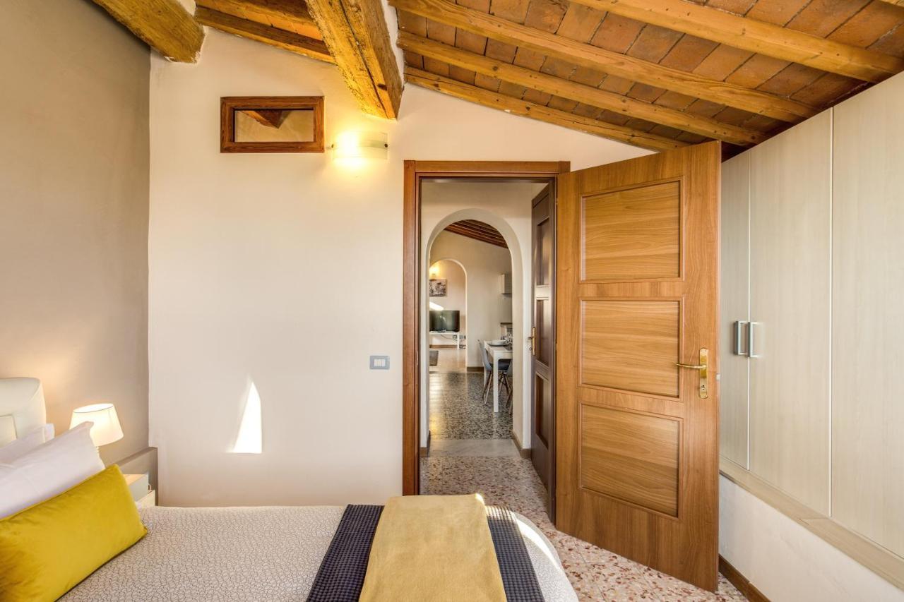Aweshomeitaly - Lungarno Bellavista Penthouse Apartamento